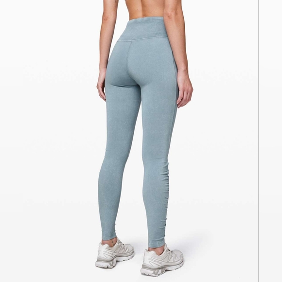 Lululemon Inner Glow Tight 28" Washed Chambray Blue Leggings Cotton Size 4 Yoga - Picture 2 of 13